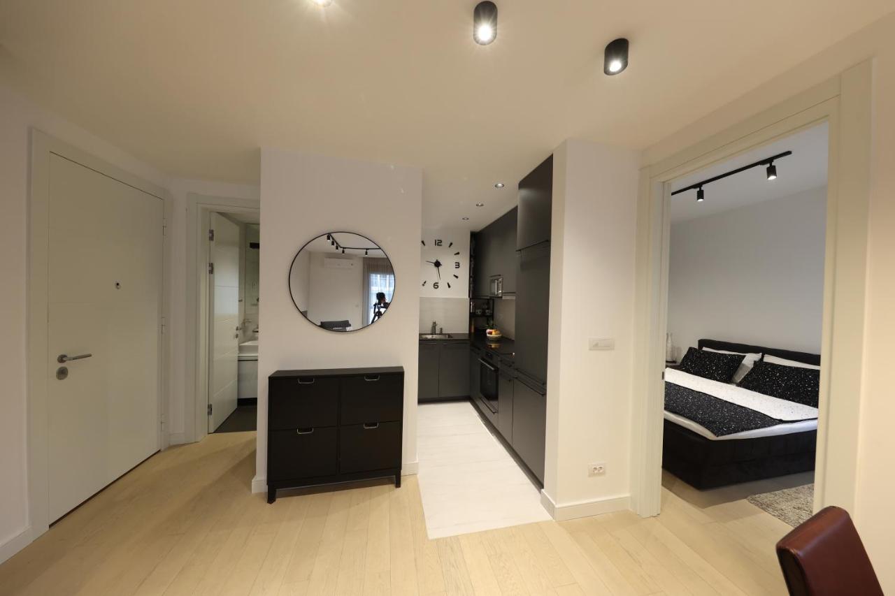 Modern Apartment In The Heart Of Belgrad Exterior foto