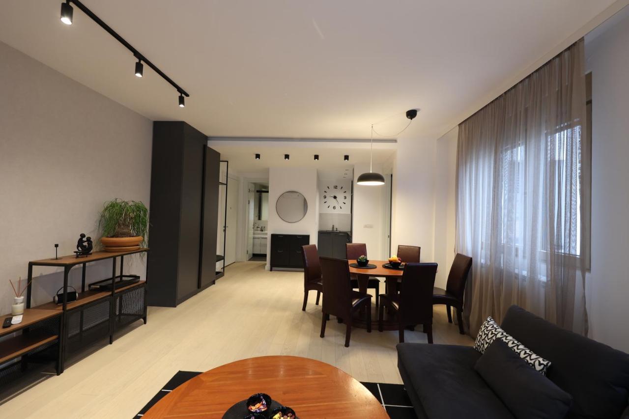 Modern Apartment In The Heart Of Belgrad Exterior foto